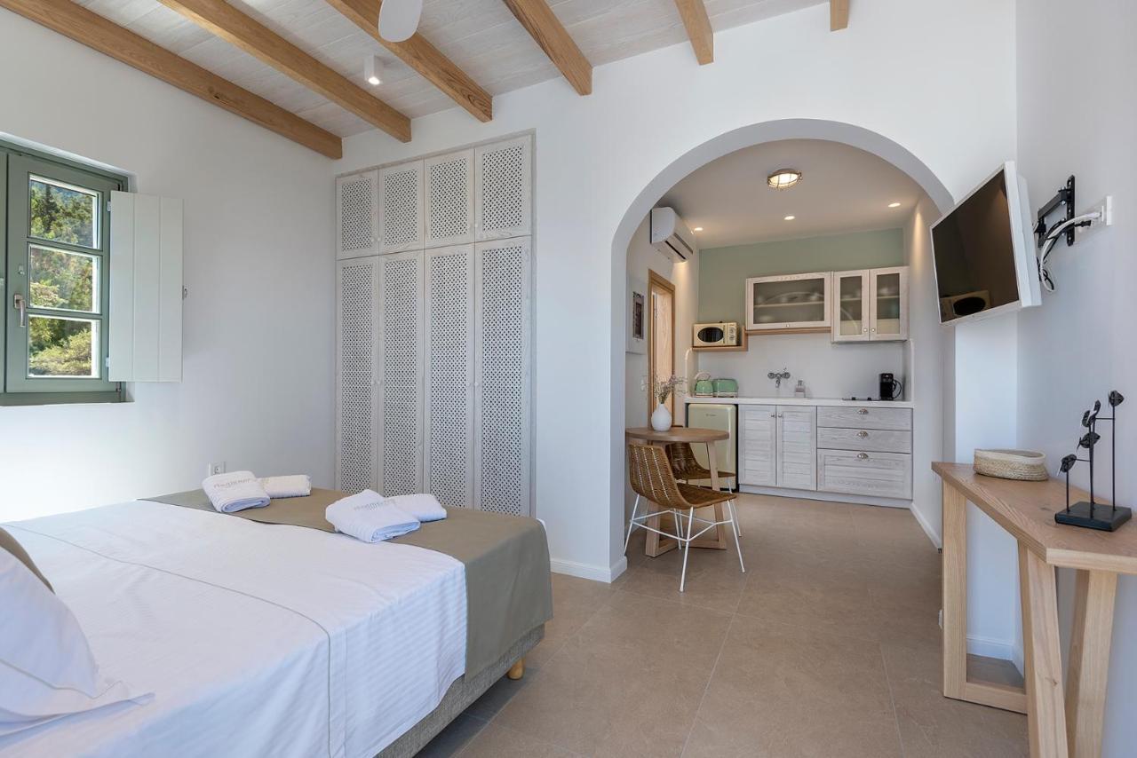 Anamnezia Luxury Suites (Adults Only) Agios Dimitrios  外观 照片